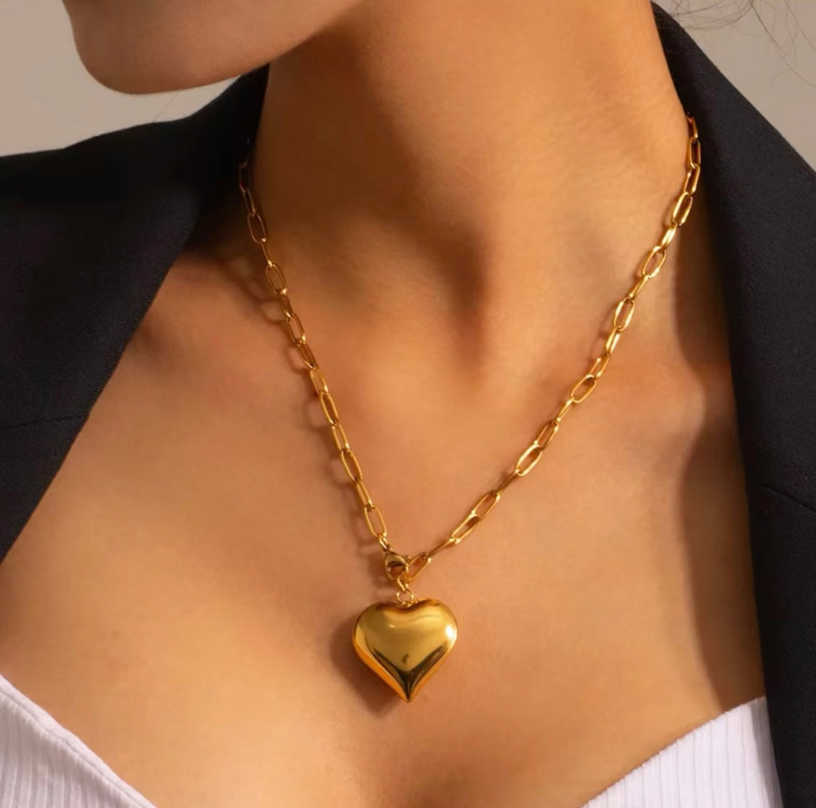 Amore necklace