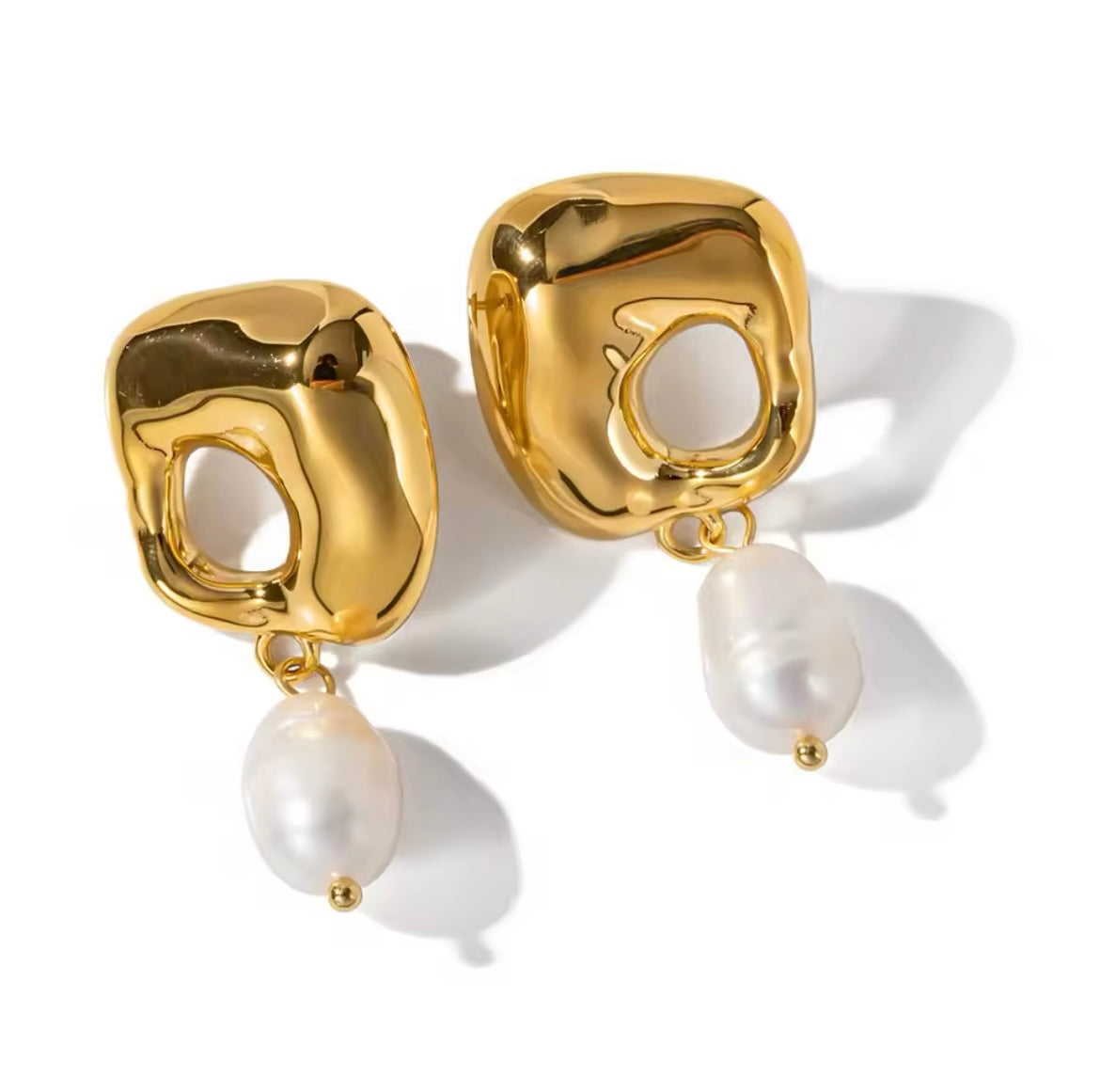 Maximalist Baroque Pearl Drop Earrings